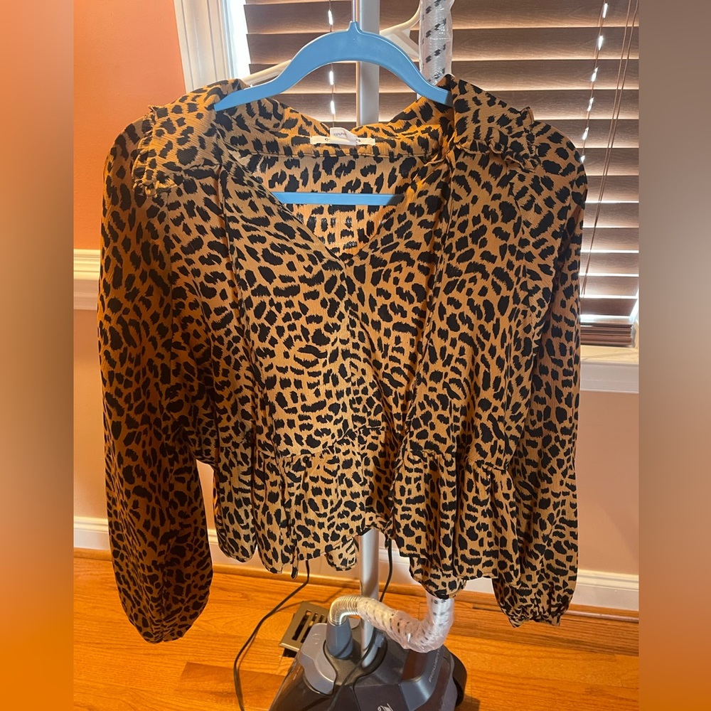 Cheetah print blouse new without tag